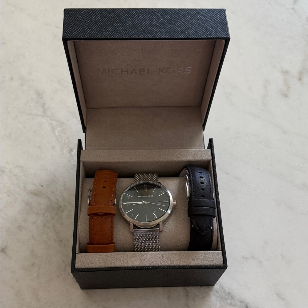 MICHAEL KORS Oversized Blake Silver-Tone Mesh and Leather Interchangeable Watch